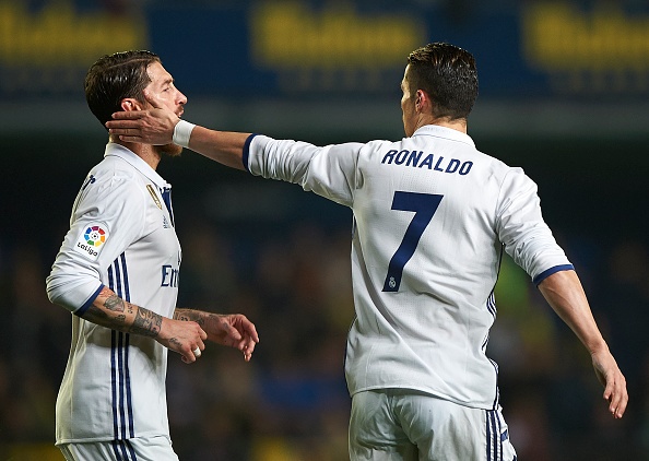 HLV Zidane phu nhan Ramos va Ronaldo mau thuan hinh anh