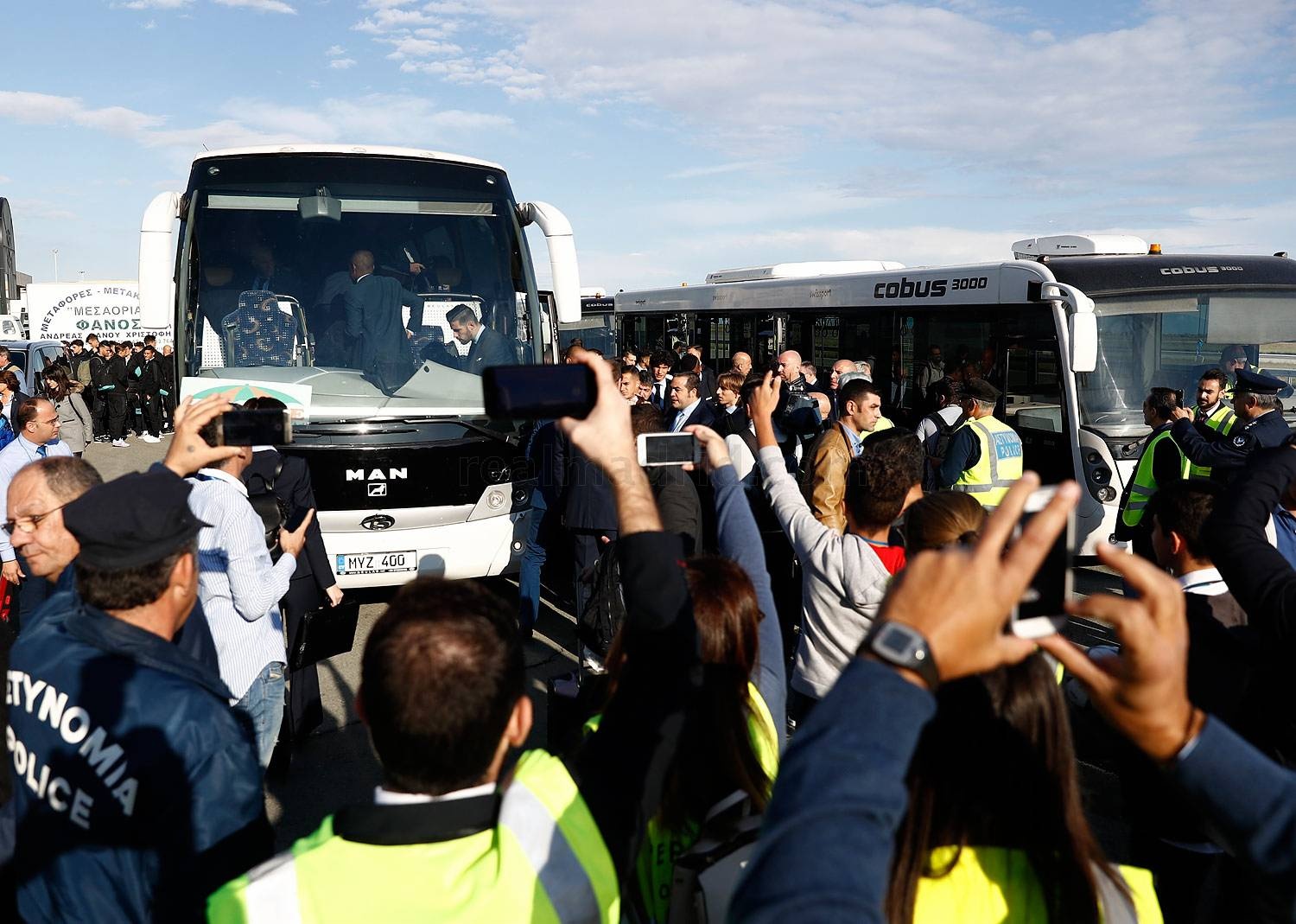 Ronaldo va dong doi da Champions League anh 1