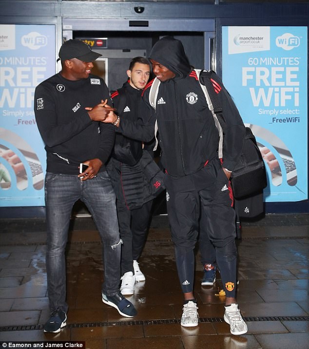 Pogba cuoi dua khi ve sau that bai anh 1