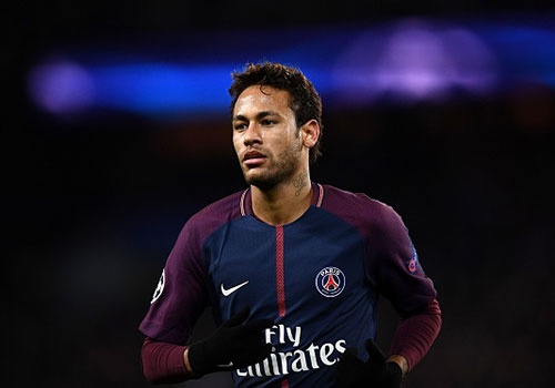 Neymar chui tuc vi phong vien hoi ve Real Madrid hinh anh