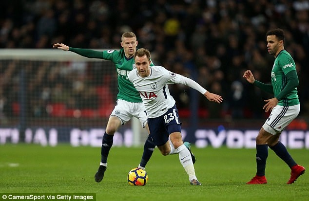 Con trai huyen thoai Kluivert ghi hat-trick anh 6