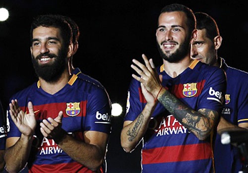 Nhung ngoi sao phai roi Barca o phien cho Dong hinh anh