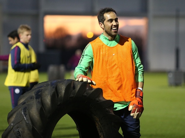 Bai tap dut diem dac biet cua Man City hinh anh