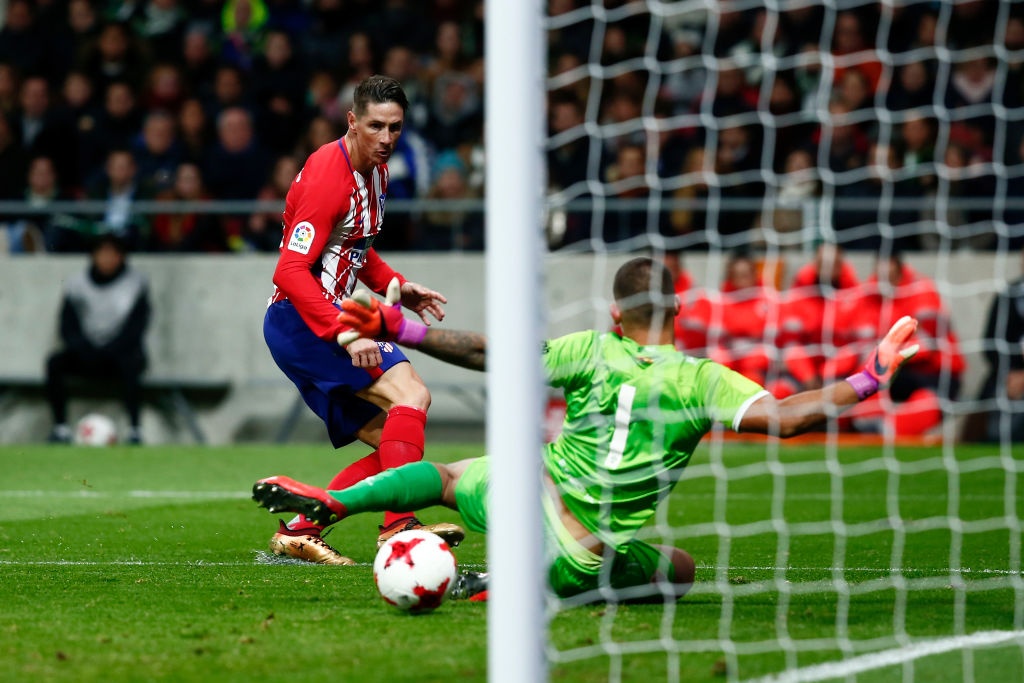 Torres lap cu dup cho Atletico anh 5