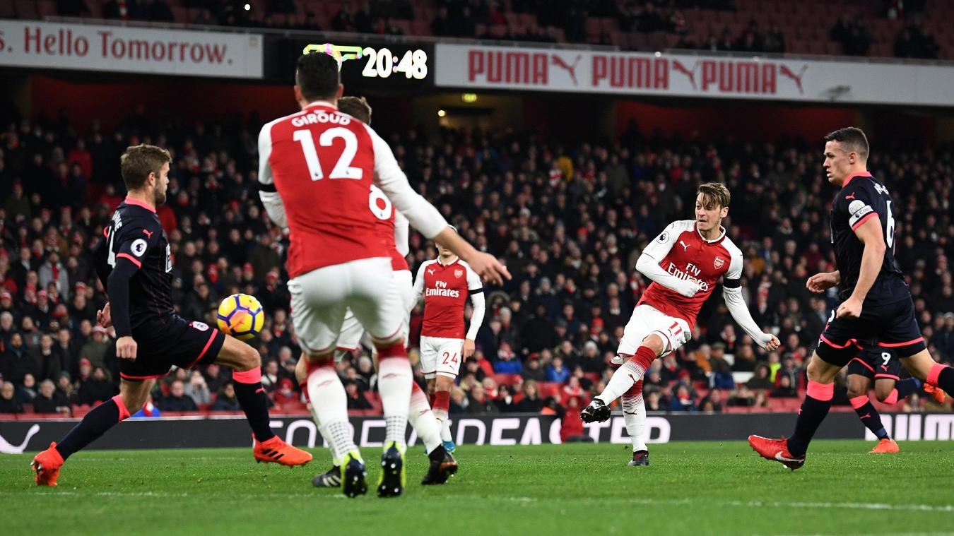 Arsenal thang tran thu 12 o Emirates anh 9