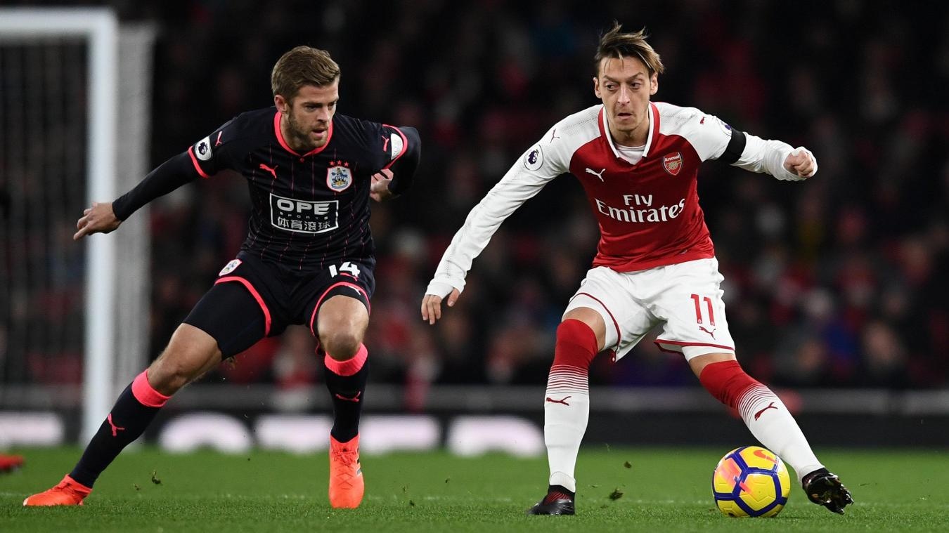 Arsenal thang tran thu 12 o Emirates anh 2