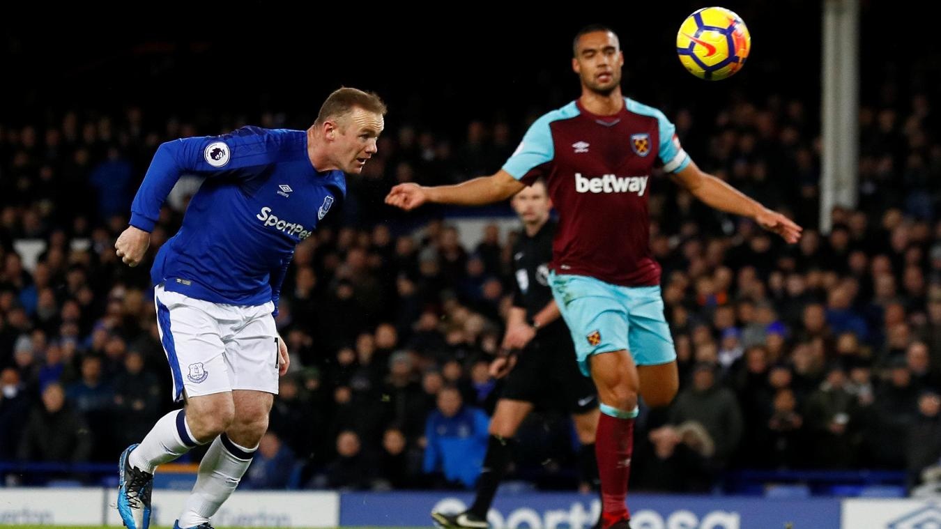 Rooney lap hat-trick dau tien cho Everton anh 6