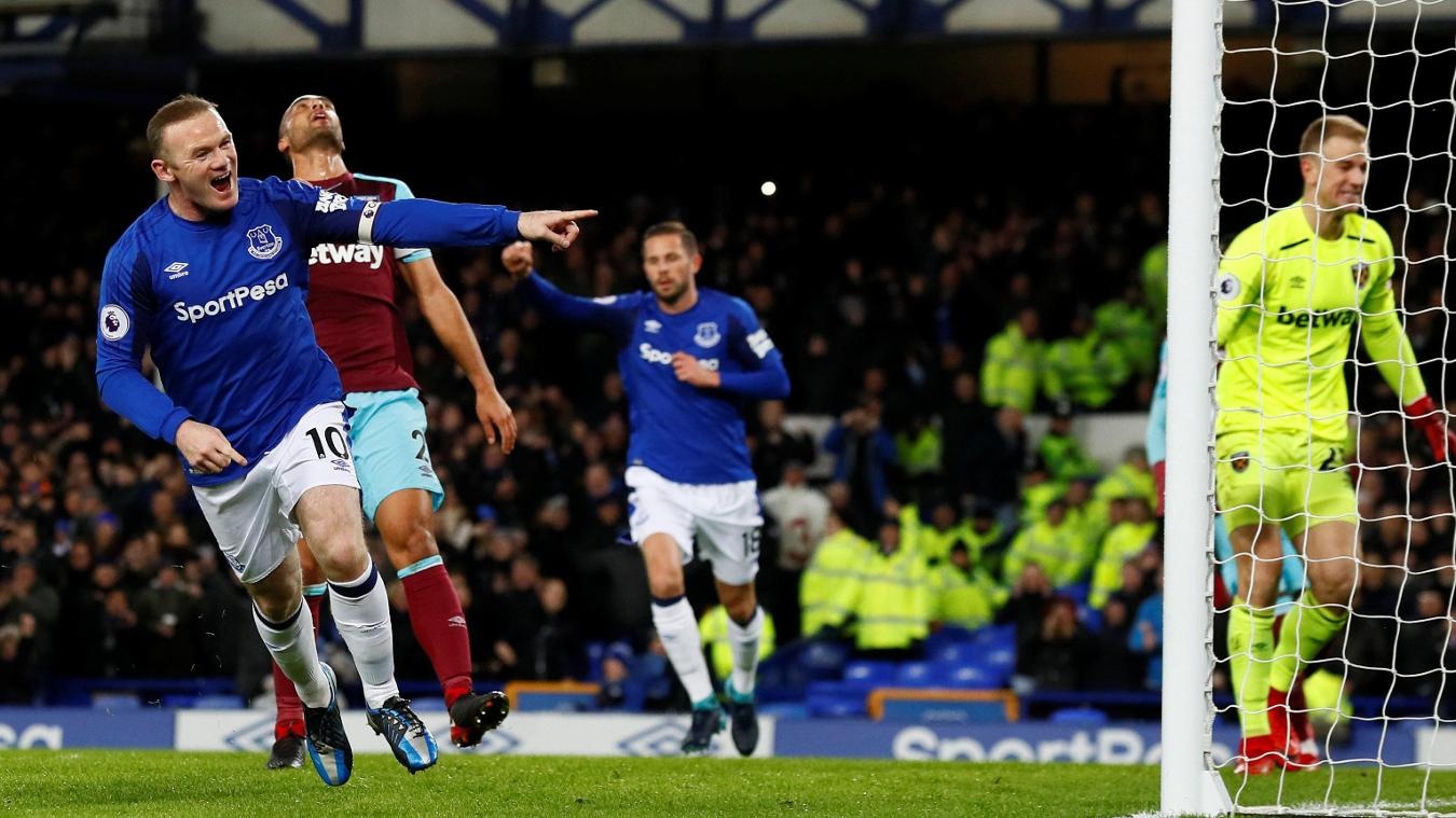 Rooney lap hat-trick dau tien cho Everton anh 7