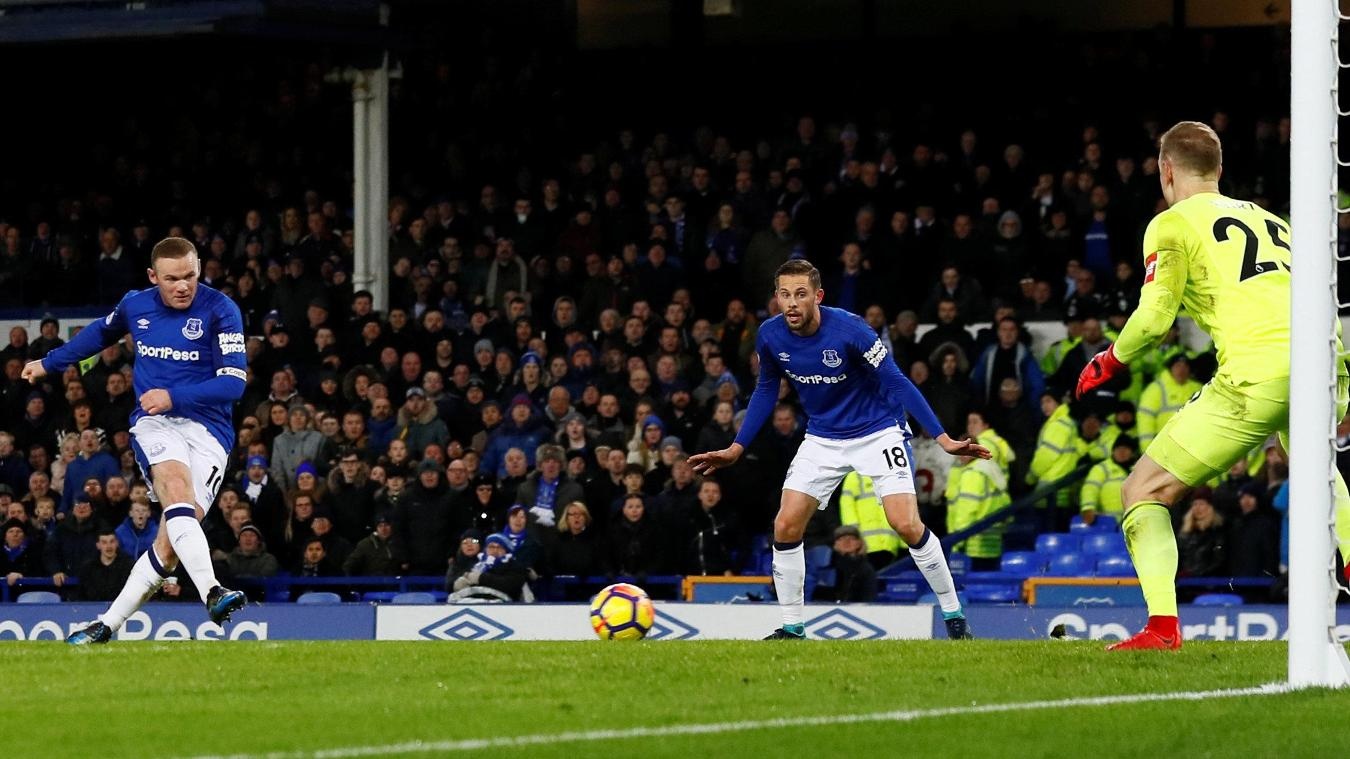 Rooney lap hat-trick dau tien cho Everton anh 8