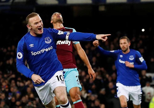 Rooney lap hat-trick dau tien sau khi chia tay MU hinh anh