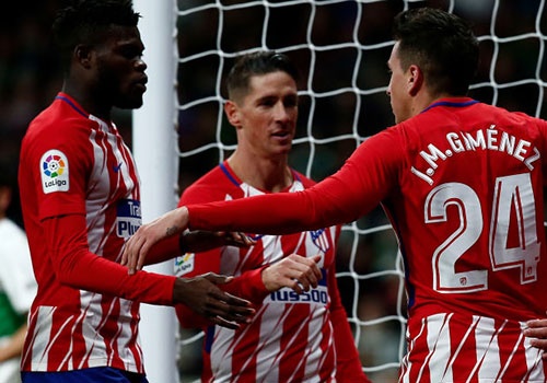 Torres lap cu dup, dua Atletico vao vong 1/8 cup nha vua hinh anh