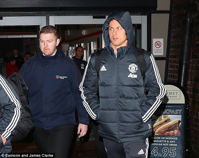 Dan sao MU tro ve trong dem anh 1