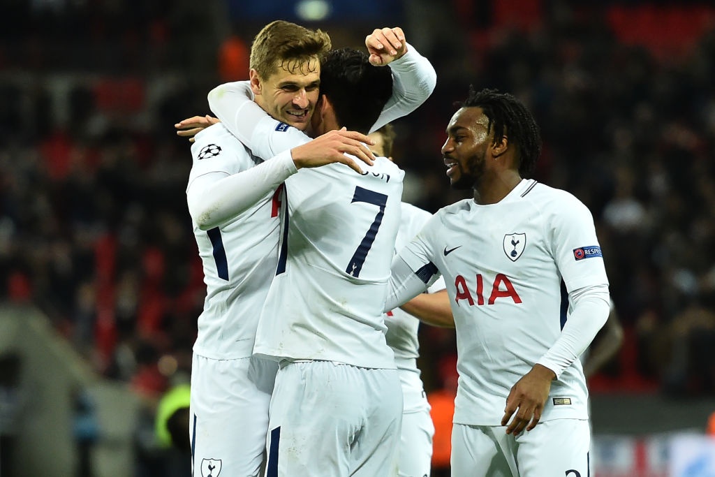 Tottenham bat bai,  xep tren Real anh 1