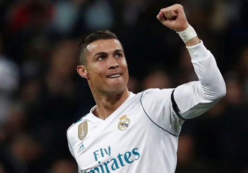 Ronaldo muon lap ky tich o Champions League hinh anh