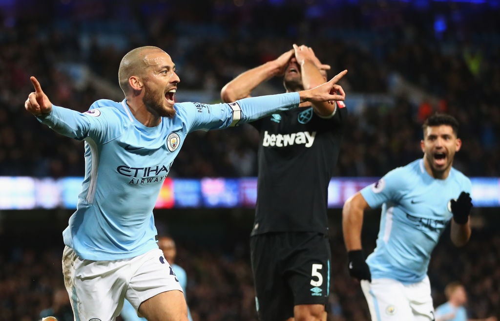 Doi hinh derby Manchester anh 8