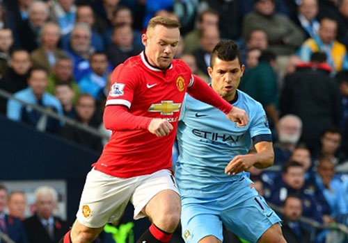 Nhung ‘vua pha luoi’ o derby Manchester hinh anh
