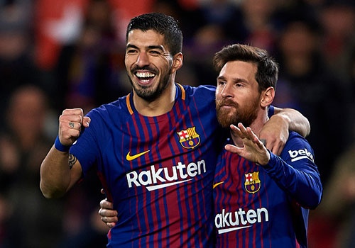 Barca lan thu ba hon Real tren 10 diem truoc El Clasico hinh anh