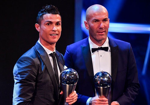 Real Madrid con tran ‘chung ket’ trong nam 2017 hinh anh