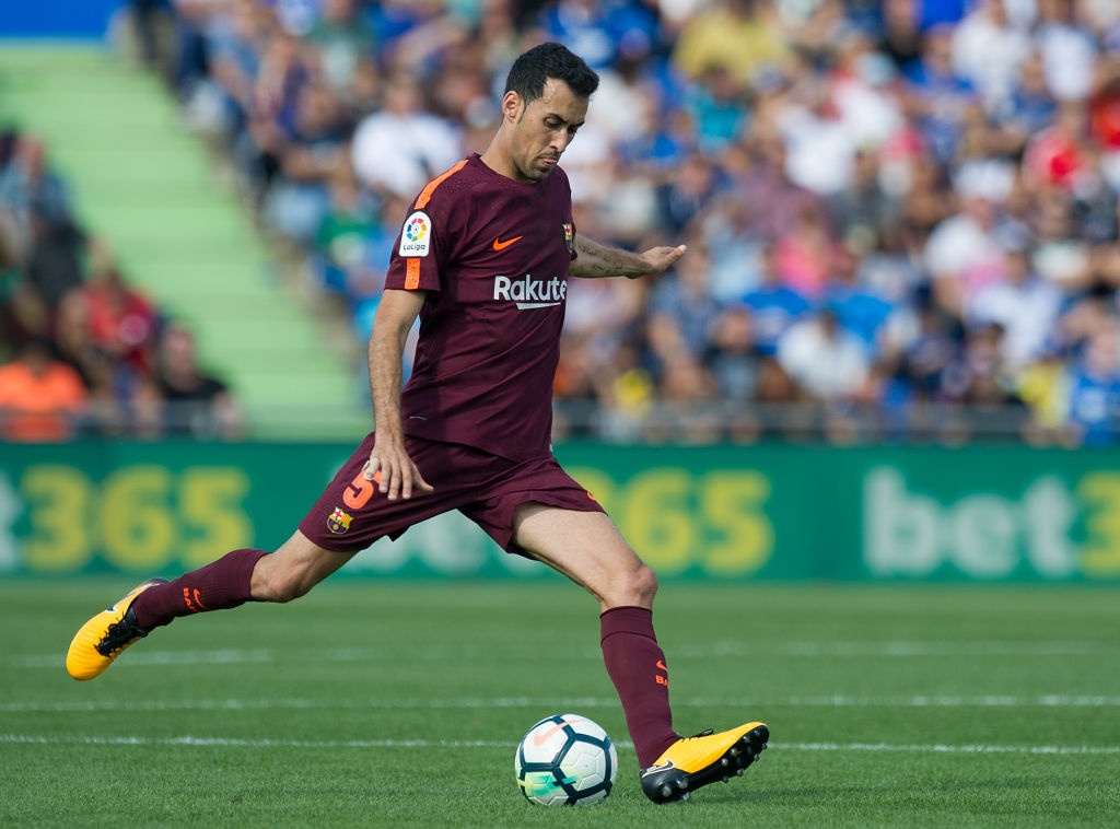 Doi hinh ket hop El Clasico anh 6