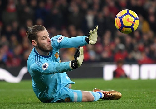 De Gea lac long trong doi hinh hay nhat luot di Premier League hinh anh