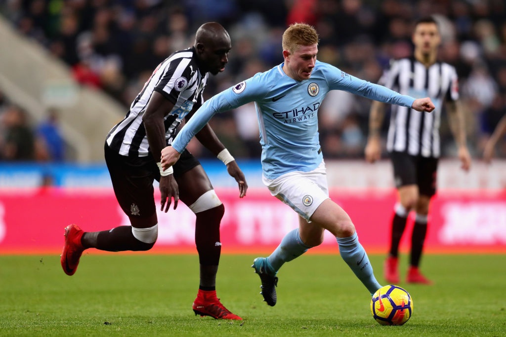 Man City thang tran thu 18 lien tiep anh 3