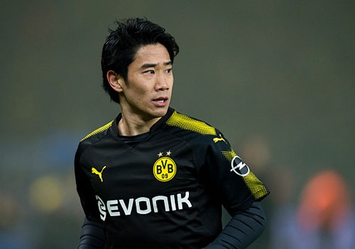 Dortmund thoat thua nho Kagawa, kem doi dau bang Bayern 14 diem hinh anh