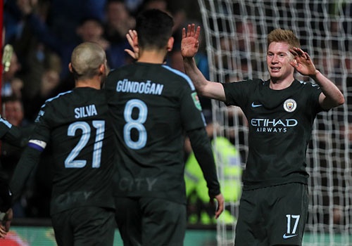 Highlights Bristol City 2-3 Man City hinh anh