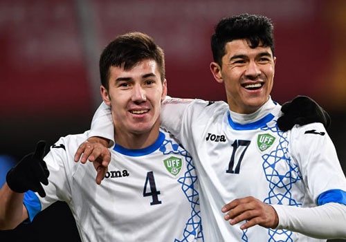Uzbekistan gay bat ngo khong kem U23 VN o giai chau A hinh anh