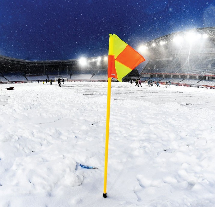 Nhan vien san Thuong Chau don tuyet anh 6