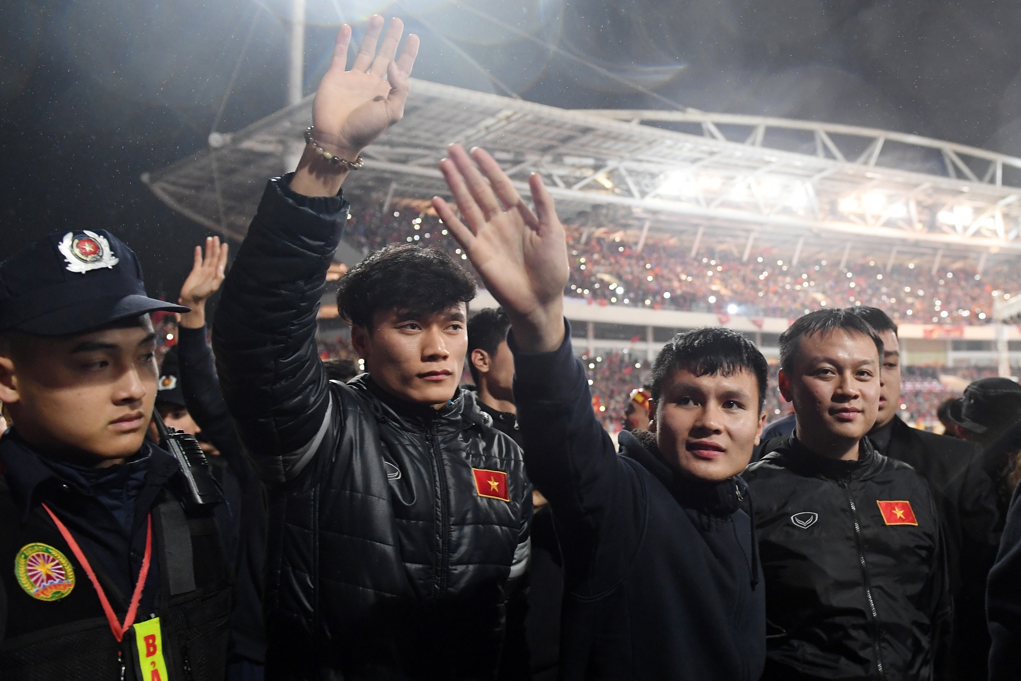 U23 VN am ap trong vong tay nguoi ham mo anh 6