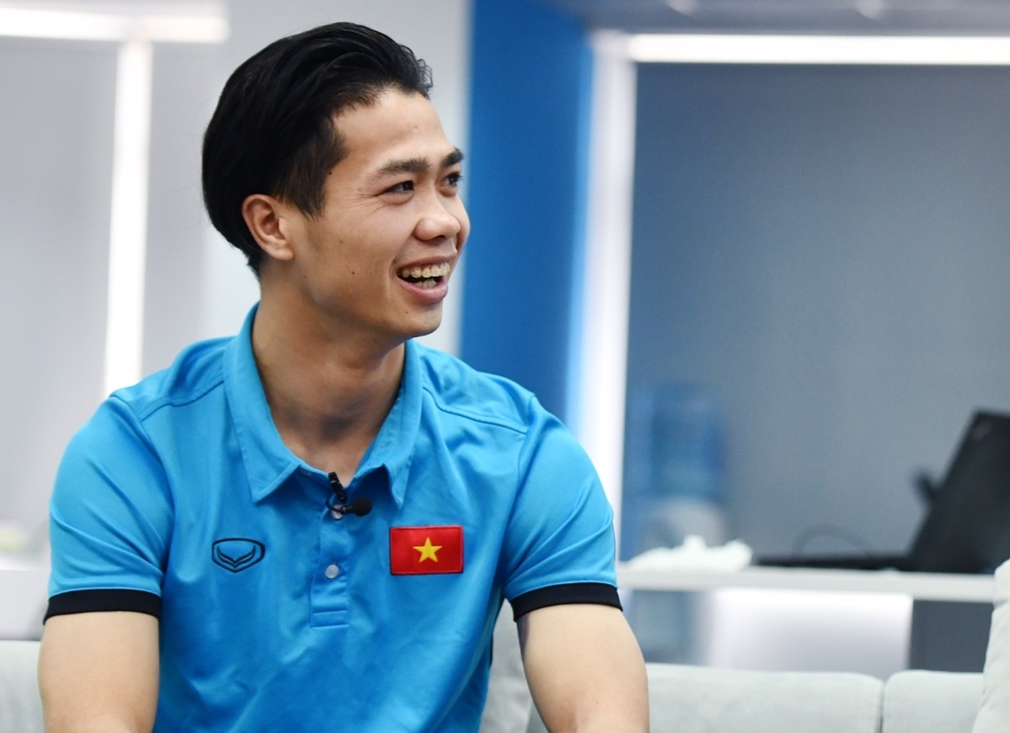 Cong Phuong: CDV tung ho roi quay lung che bai la mot phan cua bong da hinh anh