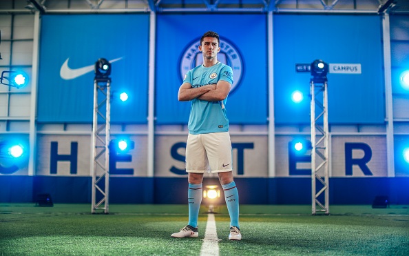 Man City giới thiệu cầu thủ đắt nhất ảnh 4 Man City gioi thieu cau thu dat nhat anh 4