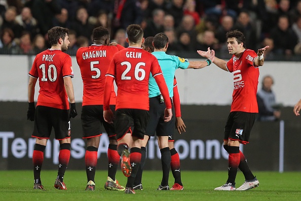 Mbappe nhan the do anh 7