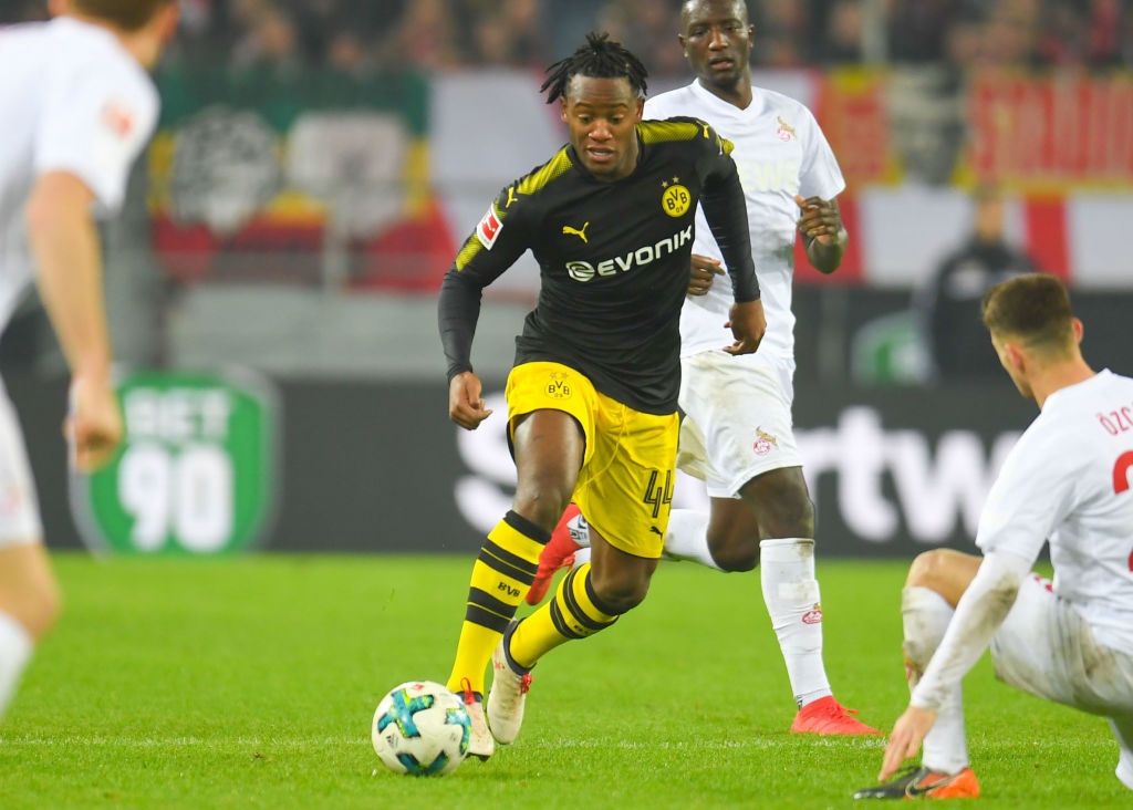 Batshuayi ra mat Dortmund bang cu dup anh 3