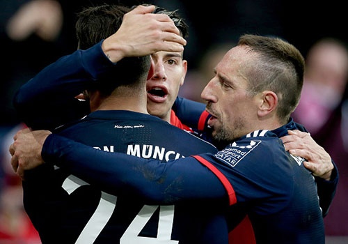Ribery va Rodriguez giup Bayern bo xa nhom bam duoi 18 diem hinh anh