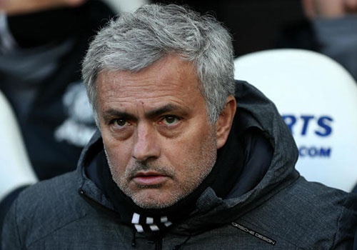 Mourinho tiet lo ke hoach chuyen nhuong nam 2018 hinh anh