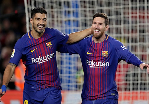 Messi va Suarez ghi ban nhieu hon 74 doi o chau Au hinh anh