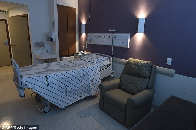 Neymar đến bệnh viện tiến hành phẫu thuật ảnh 7 Neymar den benh vien tien hanh phau thuat anh 7