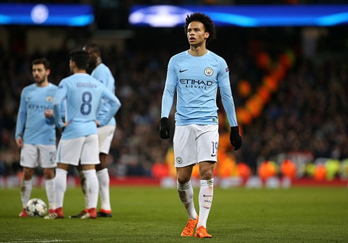 Thua 1-2 tren san nha, Man City van vao tu ket Champions League hinh anh