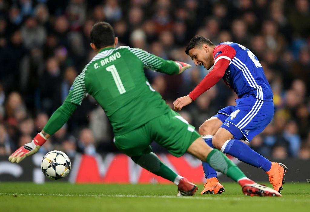 Man City thua 1-2 tren san nha anh 6