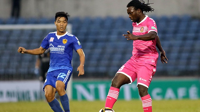 HAGL be tac truoc Binh Duong, CLB Quang Nam hoa Sai Gon 1-1 hinh anh