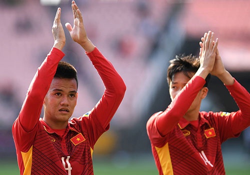 Ho Tan Tai - hien tuong thu vi tu hang Nhi len DTVN hinh anh