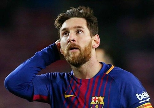 Lionel Messi tiet lo ly do khong the ra san hinh anh