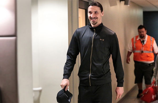 Hang nghin CDV don Ibrahimovic anh 10