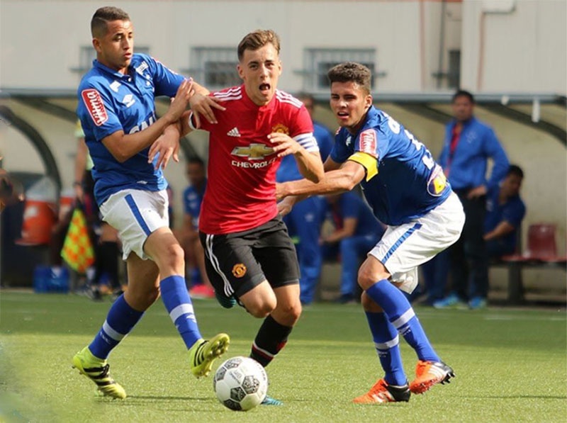 Nhung tai nang tre duoc ky vong len doi mot MU anh 7