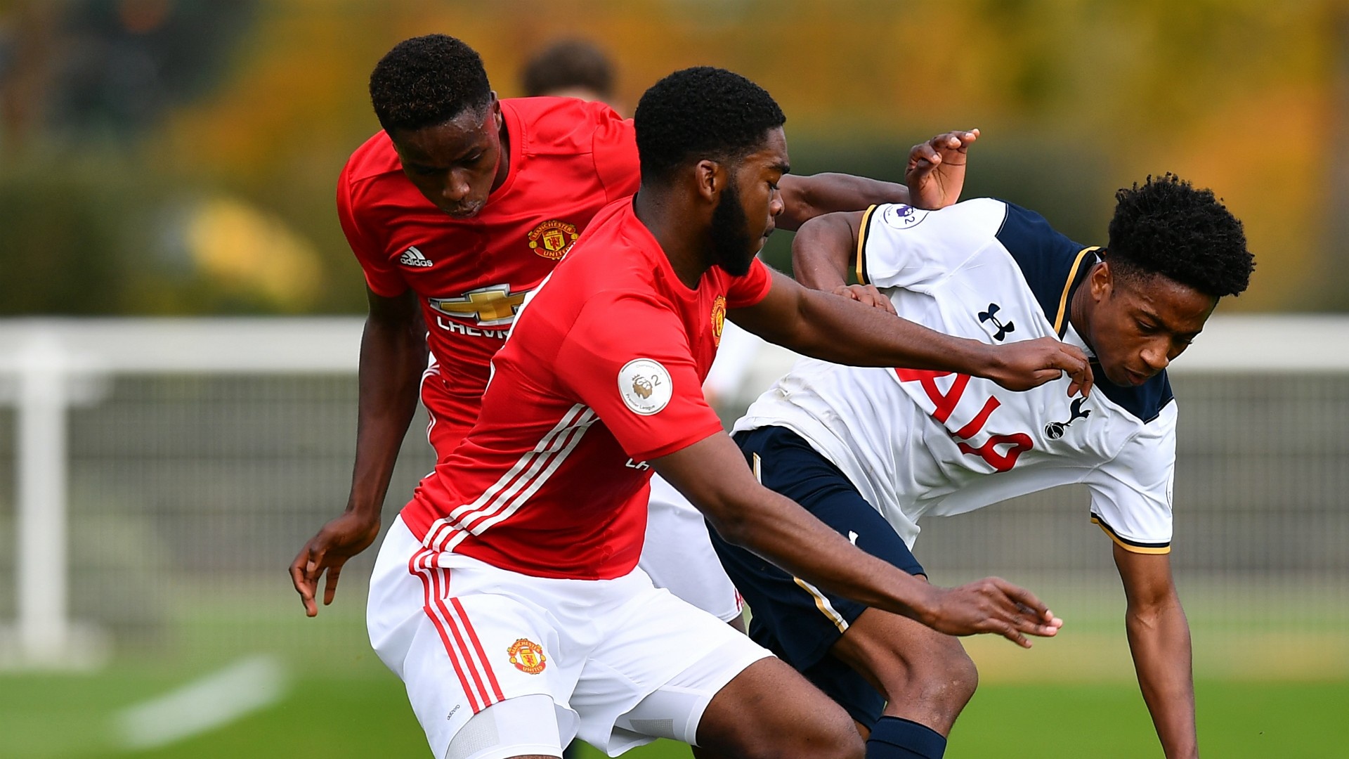 Nhung tai nang tre duoc ky vong len doi mot MU anh 8