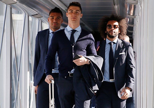 Ronaldo lich lam len duong da Champions League hinh anh