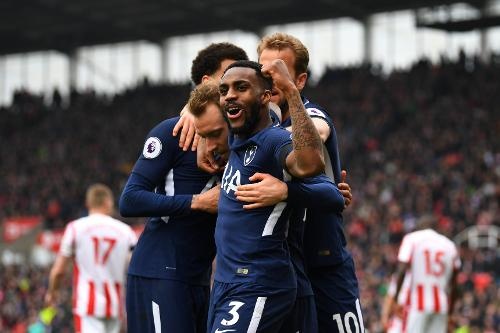 Tran Stoke vs Tottenham anh 1