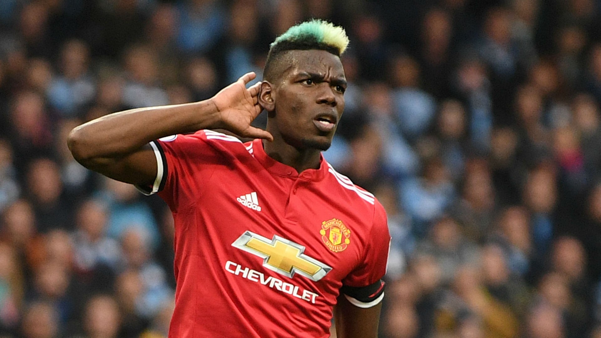 Pogba noi bat o doi hinh hay nhat vong 33 Premier League hinh anh