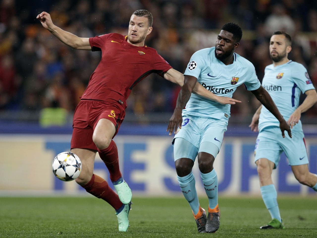 Người hùng Roma mỉa mai Chelsea ảnh 1 Nguoi hung Roma mia mai Chelsea anh 1